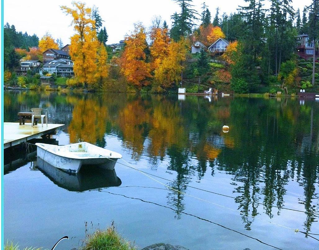 Linda'S By The Lake Maple Valley Eksteriør billede